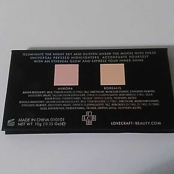 Lovecraft Beauty Highlighter Pallette - Picture 2 of 2